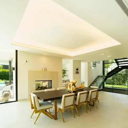 빌라 Ultra Luxury 5 Bedroom Retreat With Rooftop Solarium 마르베야