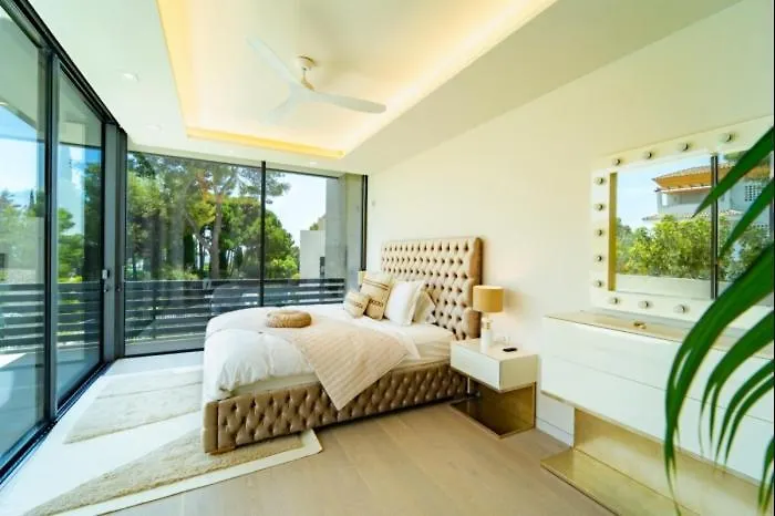 Ultra Luxury 5 Bedroom Retreat With Rooftop Solarium فيلة ماربيا