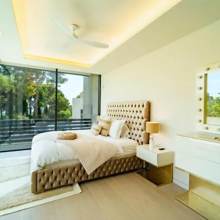 Ultra Luxury 5 Bedroom Retreat With Rooftop Solarium Villa Marbella