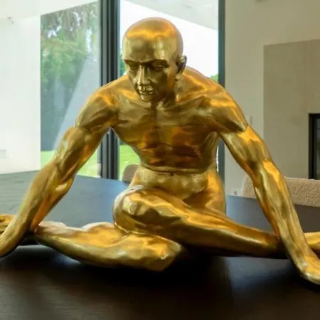 Ultra Luxury 5 Bedroom Retreat With Rooftop Solarium Villa *